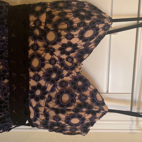 Dress - Picture 5 of 9